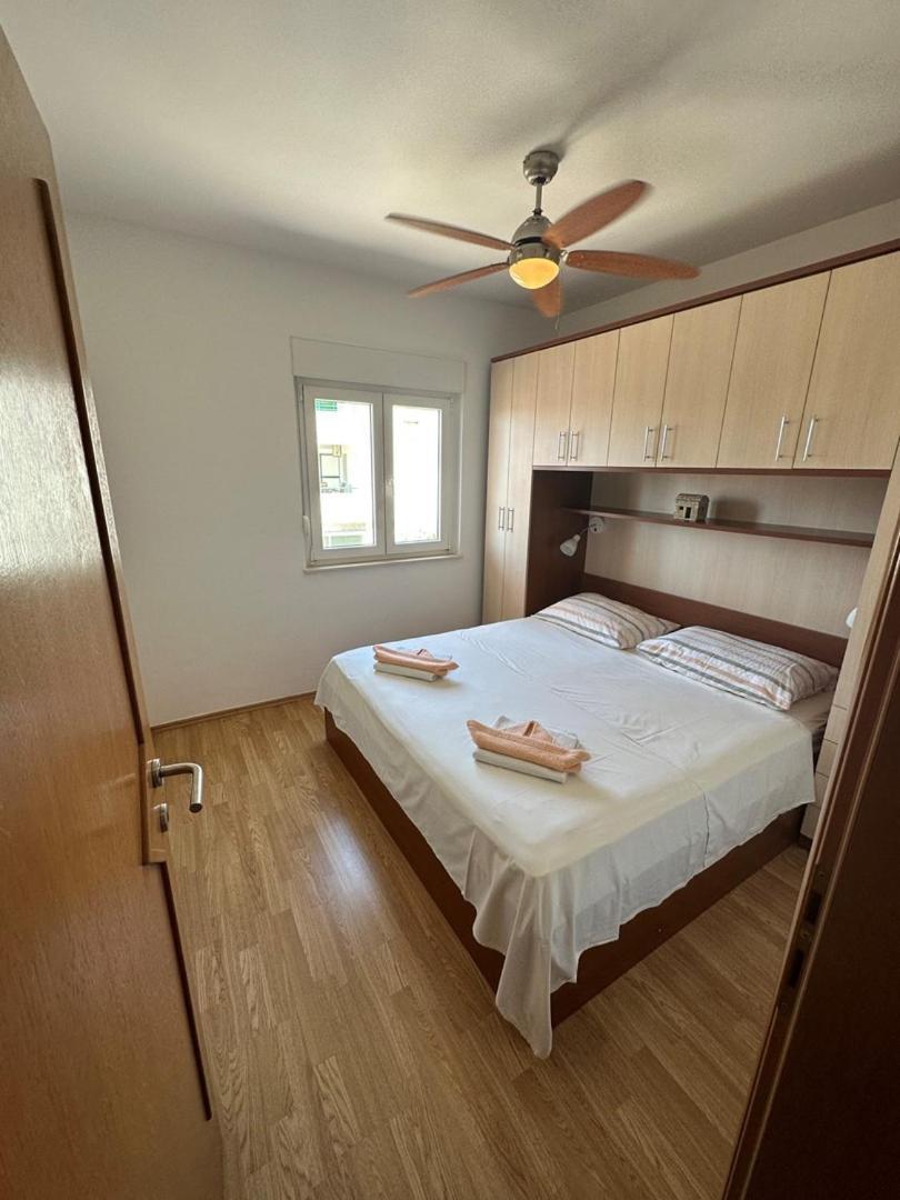 Apartment Visum Primosten Exterior photo